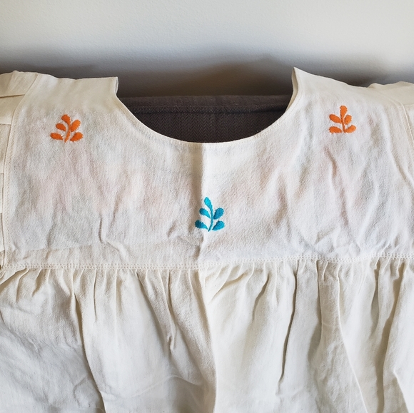 Embroidered long frock with pockets - Picture 3 of 6